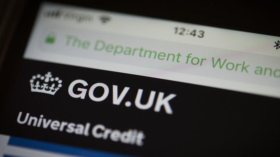 Universal Credit application portal