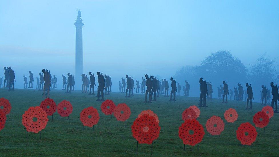 200 silhouetted soldiers at Blenheim Palace