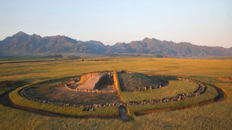 Saka burial mound