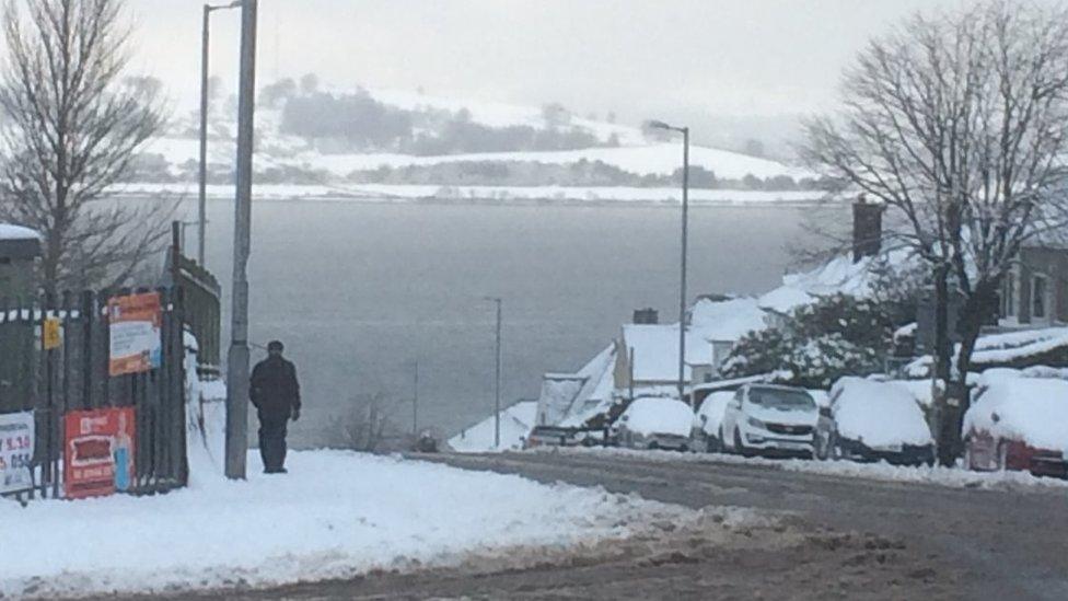 Snow in Gourock