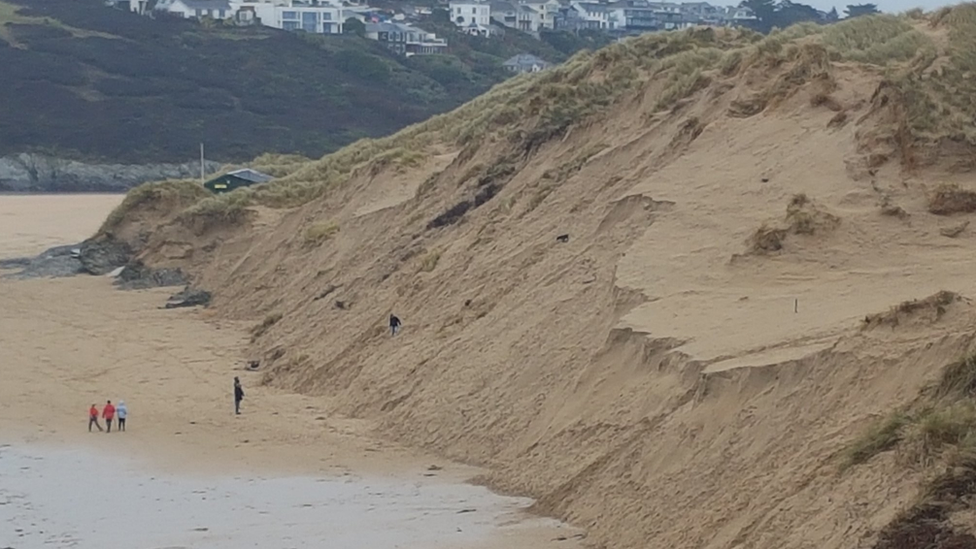 sand cliffs at crantock