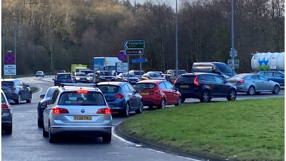 Traffic building on Faenol roundabout