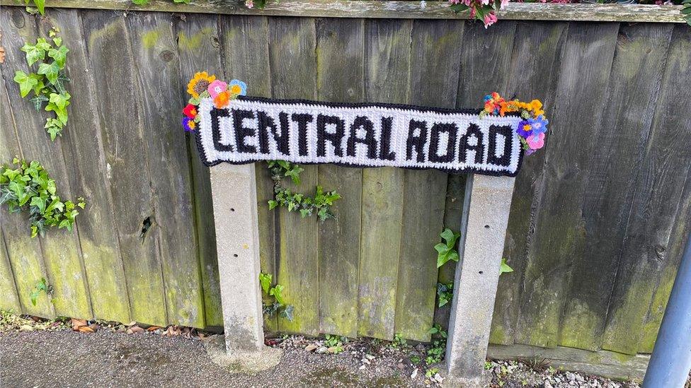 Knitted Central Road sign