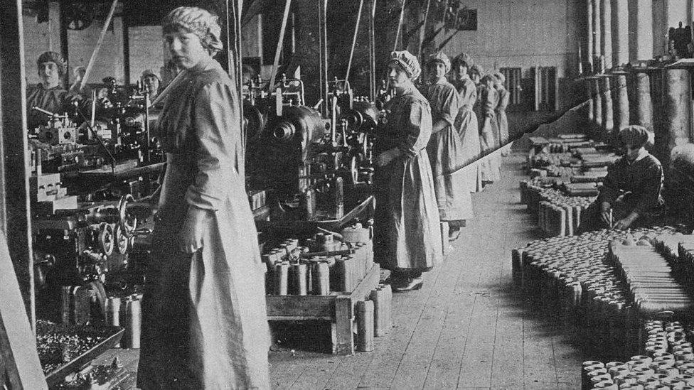 Girl workers in a munitions factory', 1915