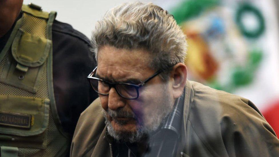 Abimael Guzmán going to a hearing in 2018