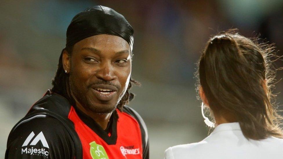 Chris Gayle speaks to Mel McLaughlin at the Big Bash League game in Hobart (4 Jan 2016)