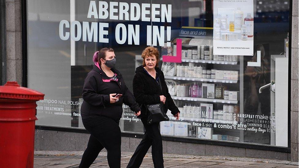 Aberdeen shoppers