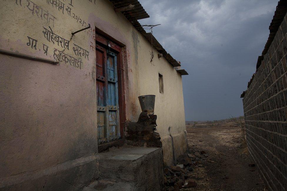 Abandoned house in Hatkarwadi