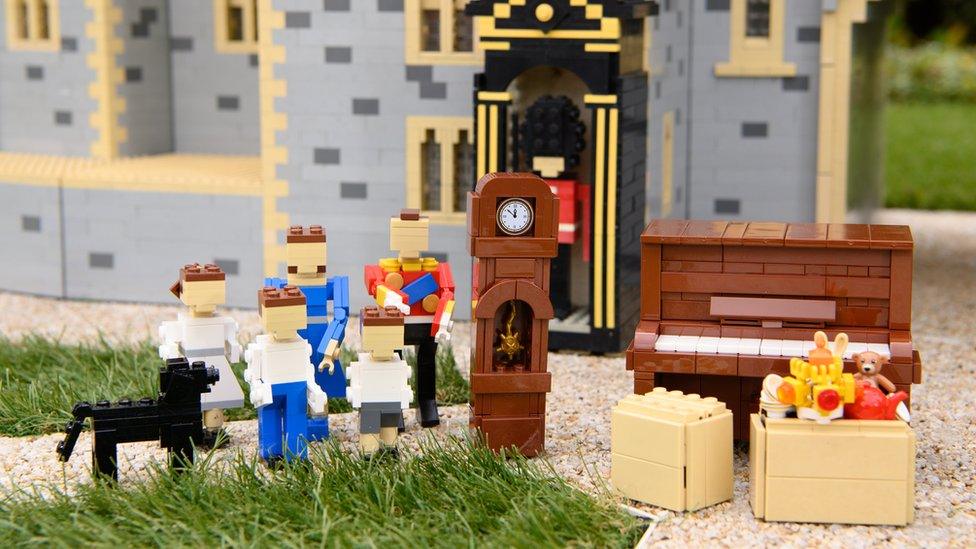 Lego models of the Duke and Duchess of Cambridge