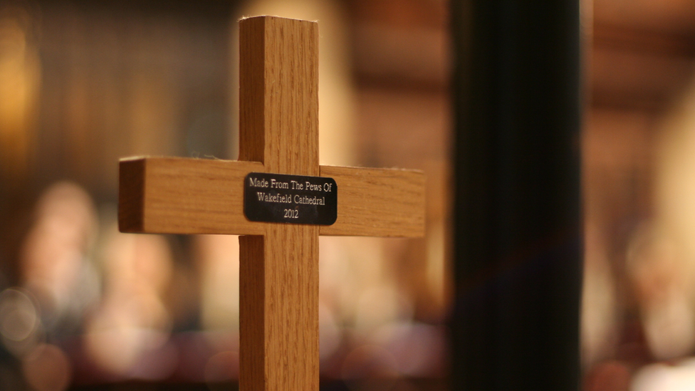 Cross in Wakefield Cathedral