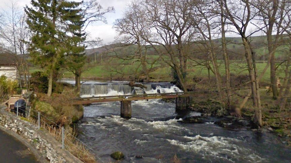 A weir near Kendal.