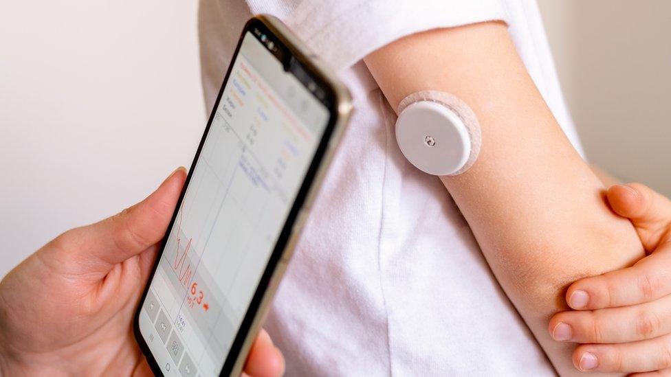 smartphone diabetes monitor