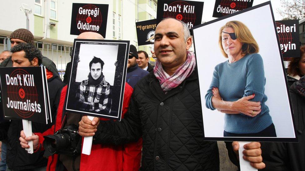 A demonstration denouncing violence against the media and the brutality of President Assad's regime (Ankara, 24 February 2012)