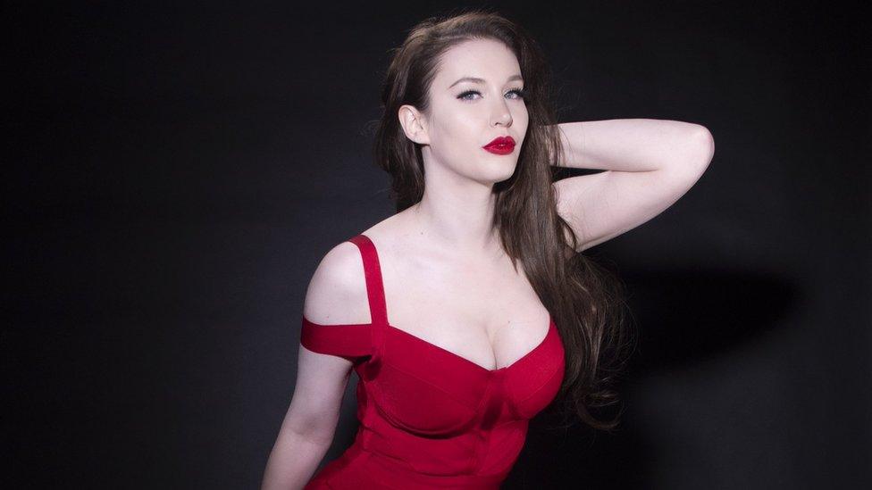 Professional cosplayer and Twitch streamer Kelly Jean