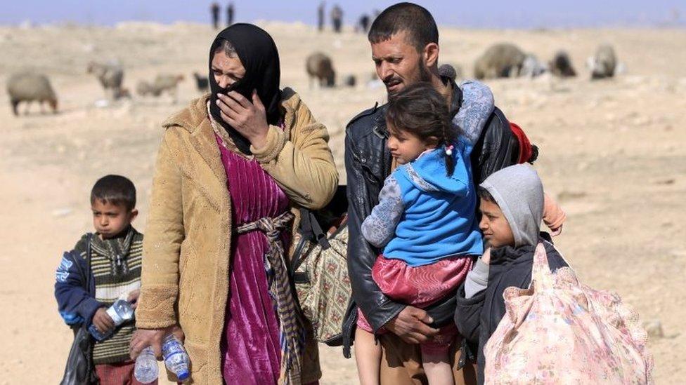 Iraqis flee their homes in western Mosul. Photo: 23 February 2017