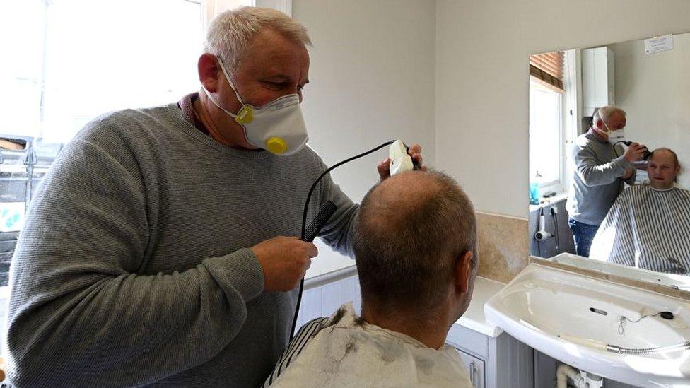 Barber working in Brighton