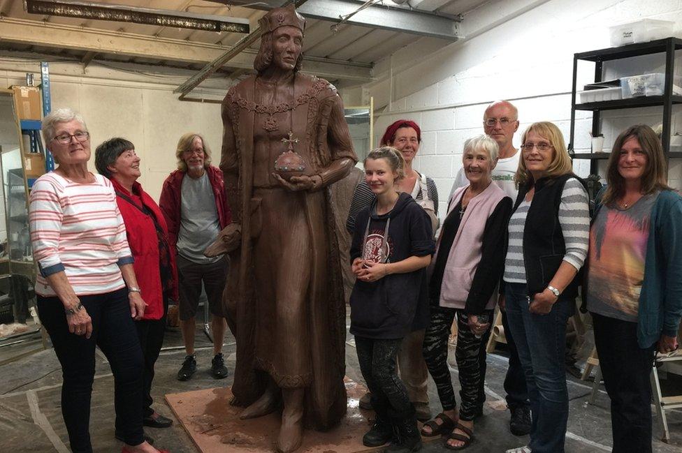 Henry VII statue and committee