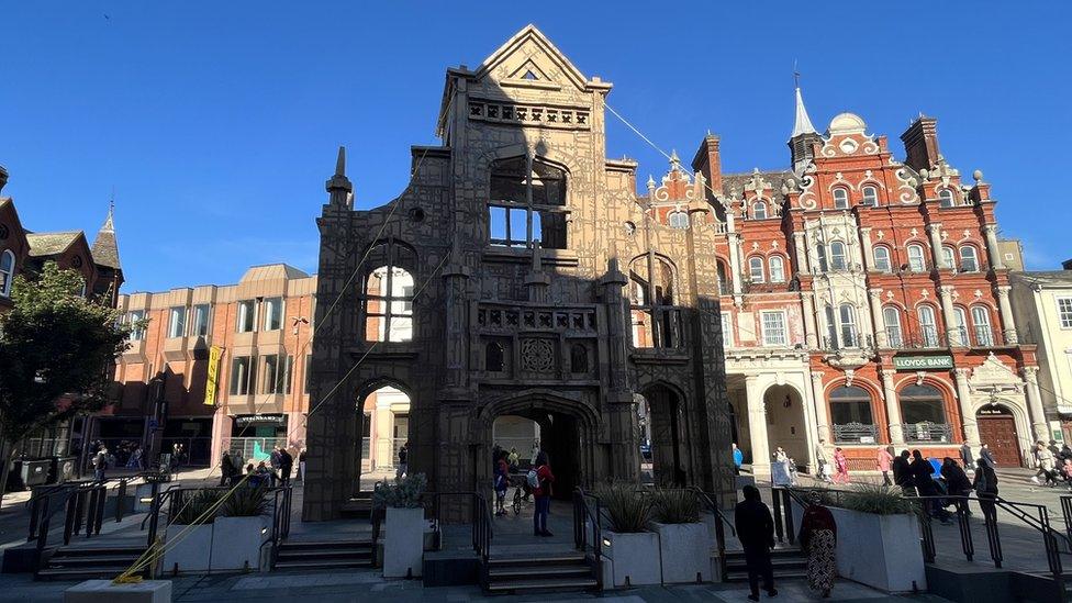 The cardboard replica of Wolsey Gate