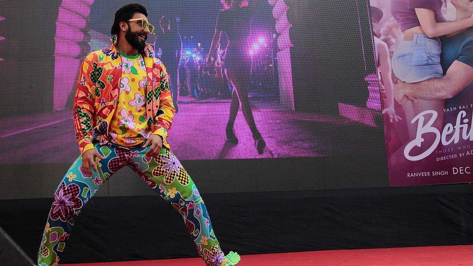 Bollywood actor Ranveer Singh during a promotion of upcoming movie Befikre and launch a new Bhangra song 'Khulke Dulke', at Delhi University's Law Faculty, North Campus on November 25, 2016 in New Delhi, India.