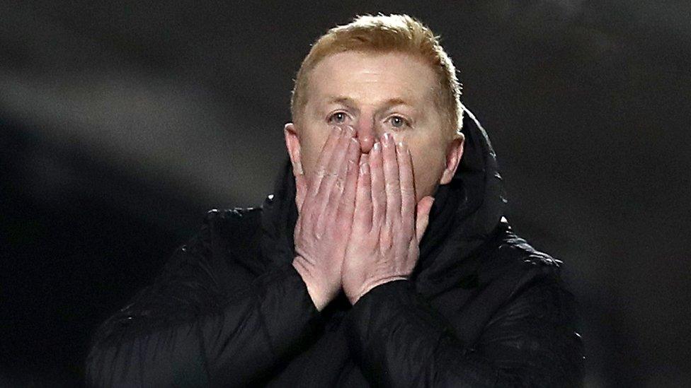 Neil Lennon resigns