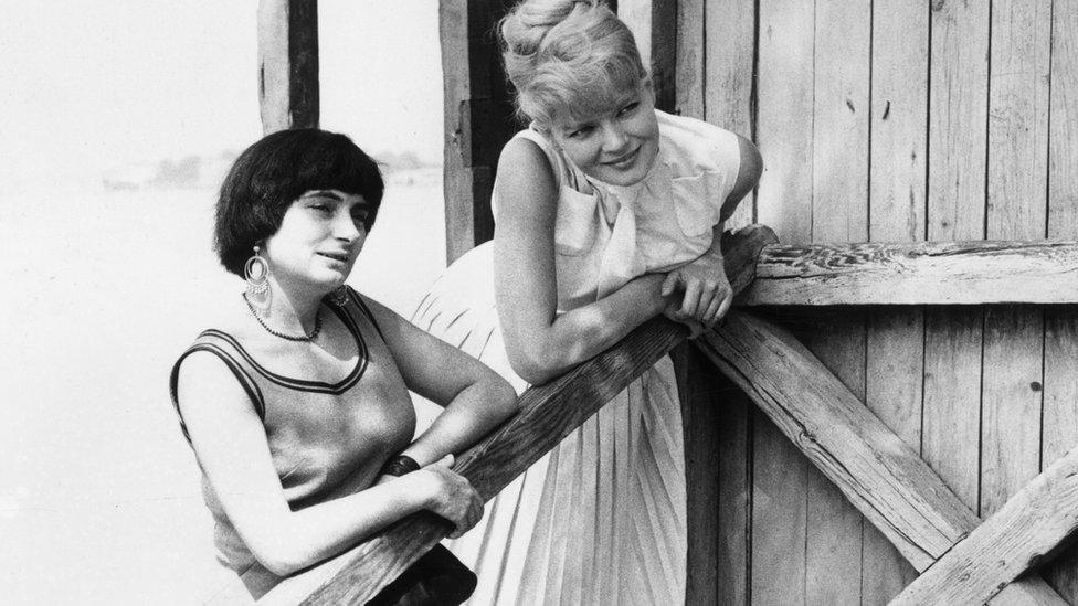 Varda (left) with actress Corinne Marchand at the 1962 Venice Film Festival