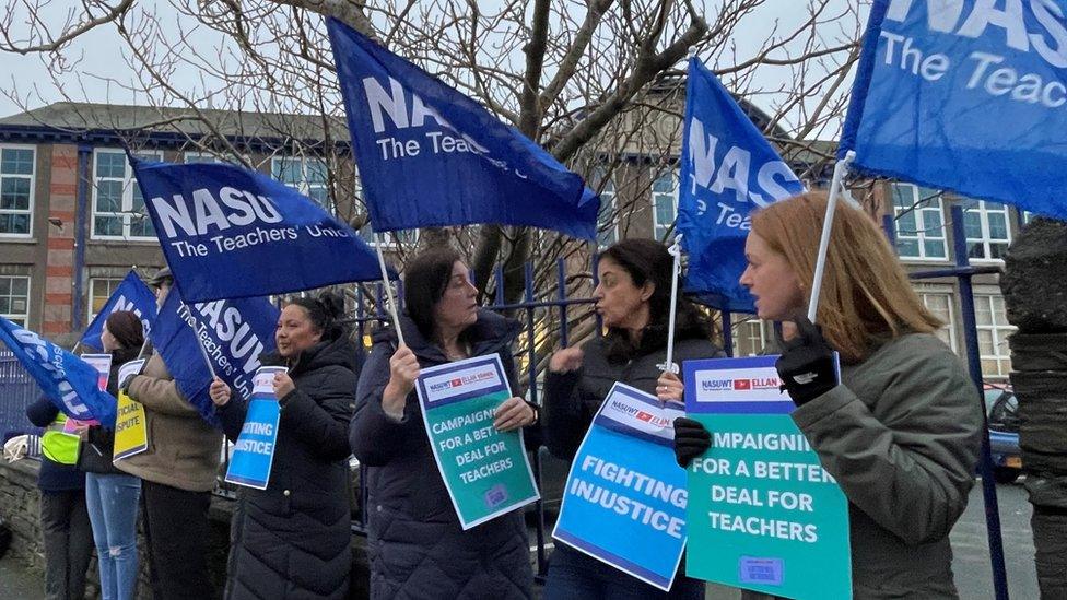 NASUWT strike