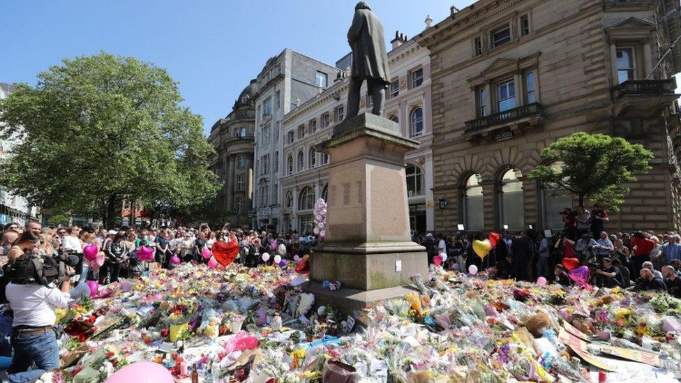 Crowds gathered for the minute's silence