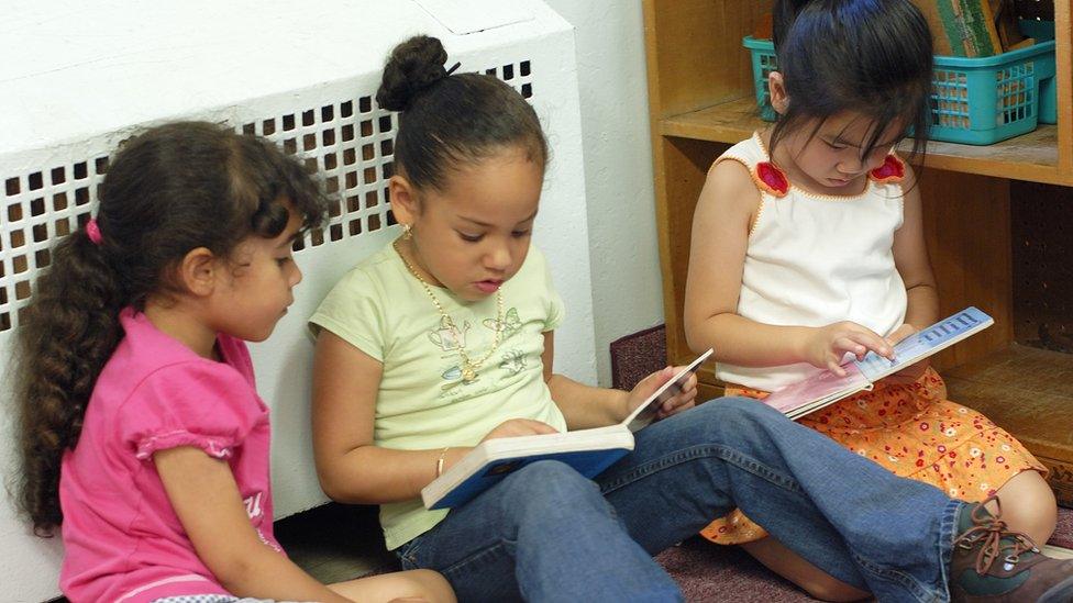 Toddlers reading