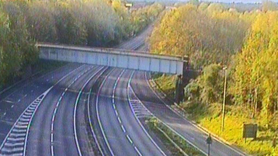 Teenager dies following collision on A14 near Bury St Edmunds - BBC News