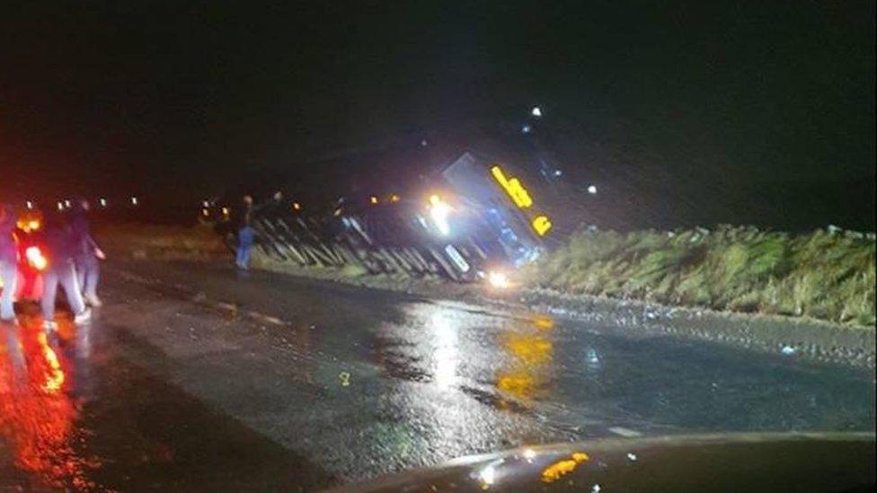 Bus overturned in Aberdeenshire