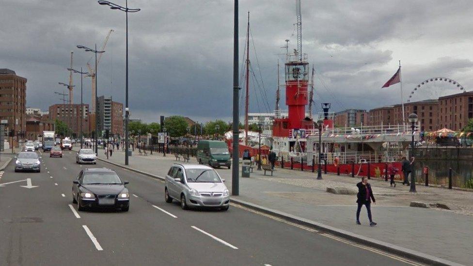 The strand looking out to Albert Docks