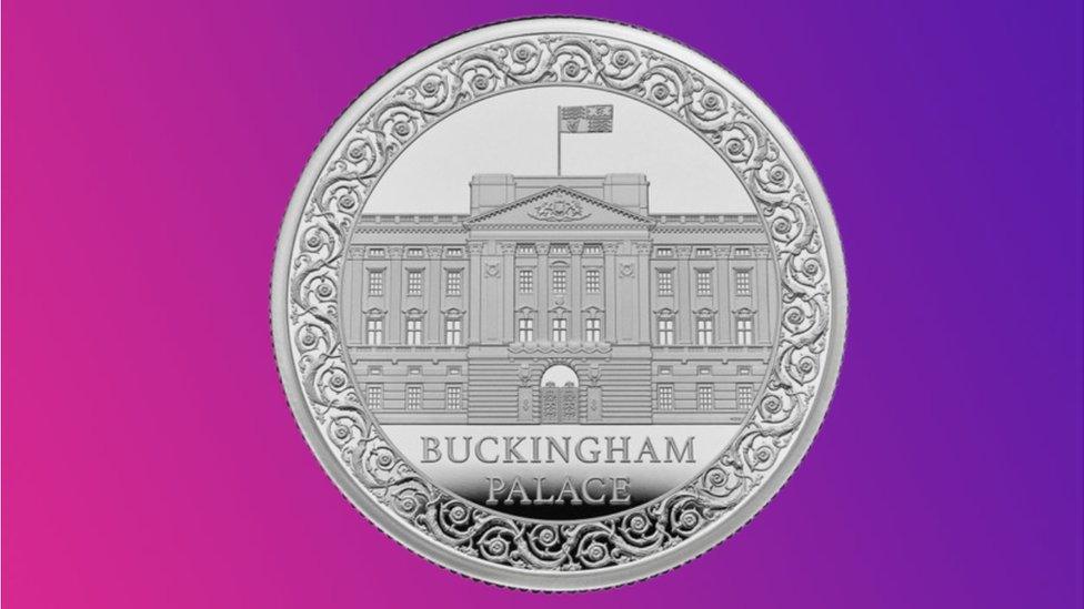 New coin celebrating Buckingham Palace