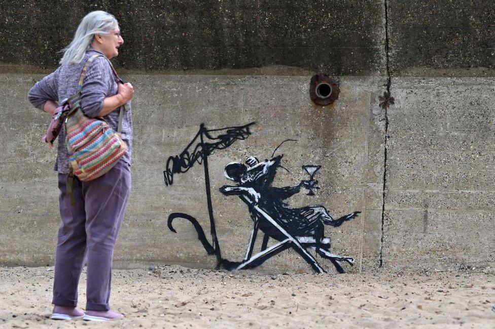 Possible Banksy mural featuring rat drinking a cocktail in Lowestoft