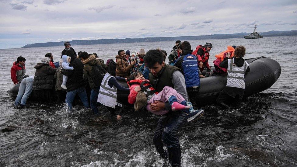 boat with Afghans lands in Lesbos, 28 Feb