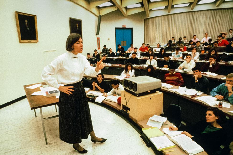 Professor Warren teaching in the early 1990s at the University of Pennsylvania