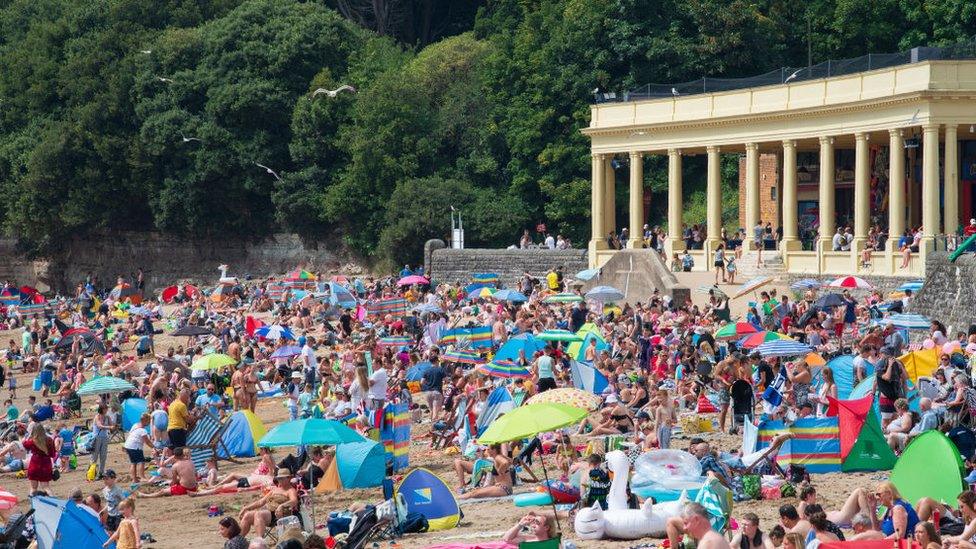 Barry beach packed with visitors during a hot spell in 2020