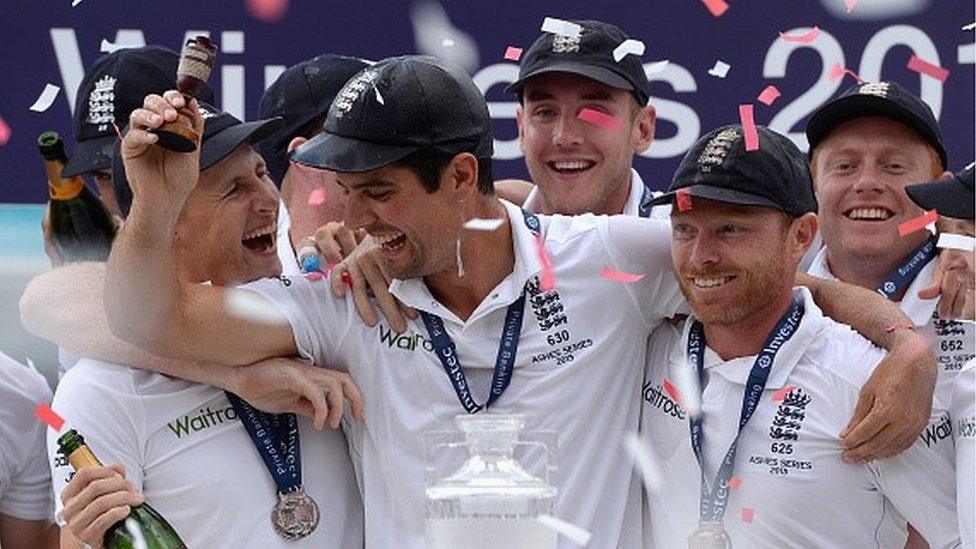 England celebrate winning the 2015 Ashes