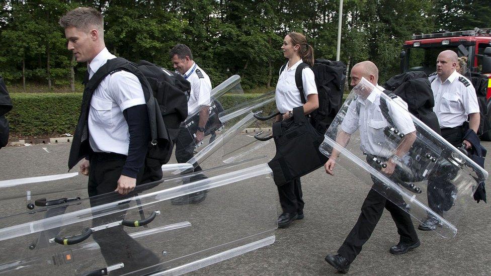 Riot officers enter HMP The Mount