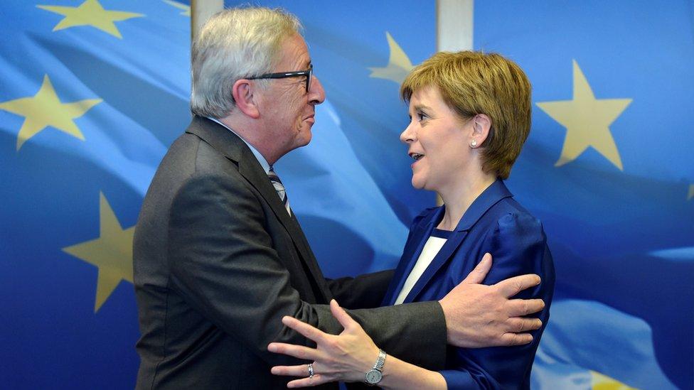 Nicola Sturgeon is welcomed by European Commission President Jean-Claude Juncker ahead of a meeting at the EC in Brussels, Belgium, June 29, 2016