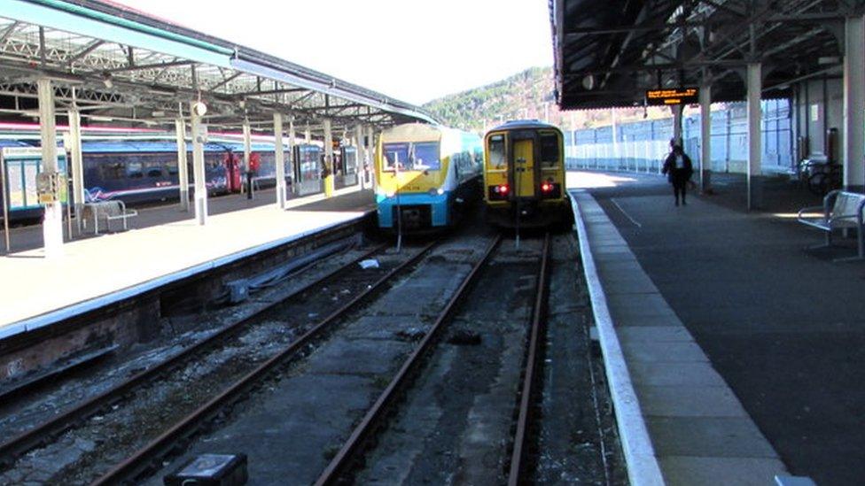 Platforms 3 and 4 at Swansea railway station