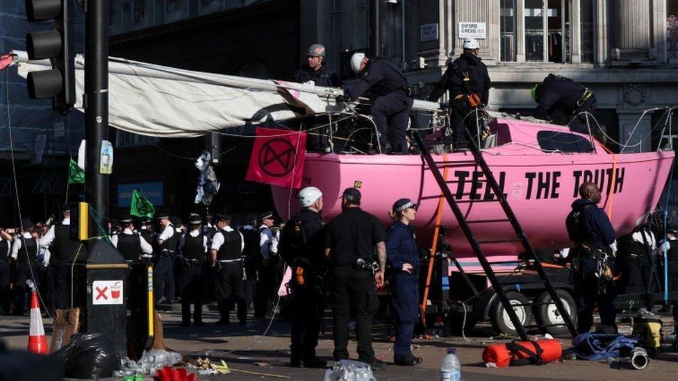 pink boat