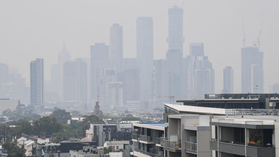 The Melbourne skyline blanketed in smoke