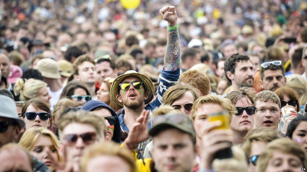 Glastonbury crowd