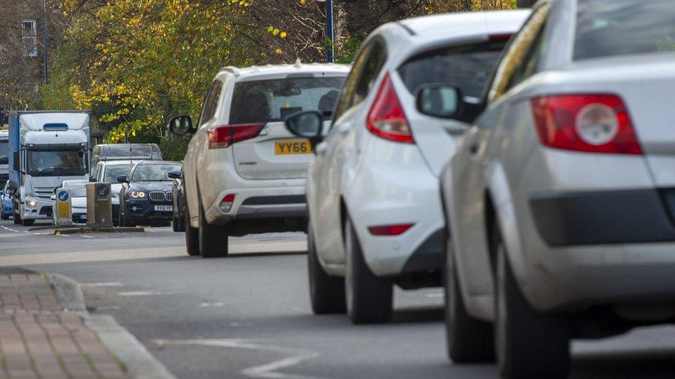 Cars on South Circular