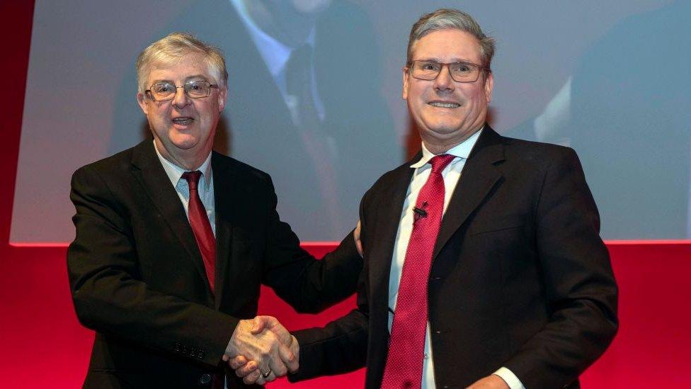 Mark Drakeford a Syr Keir Starmer