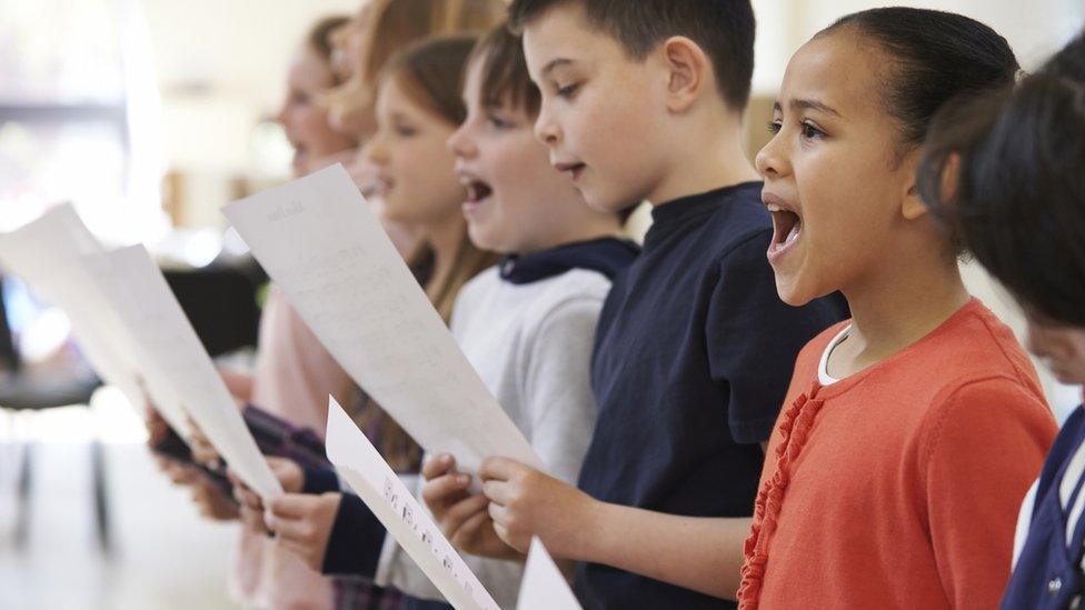 children sing