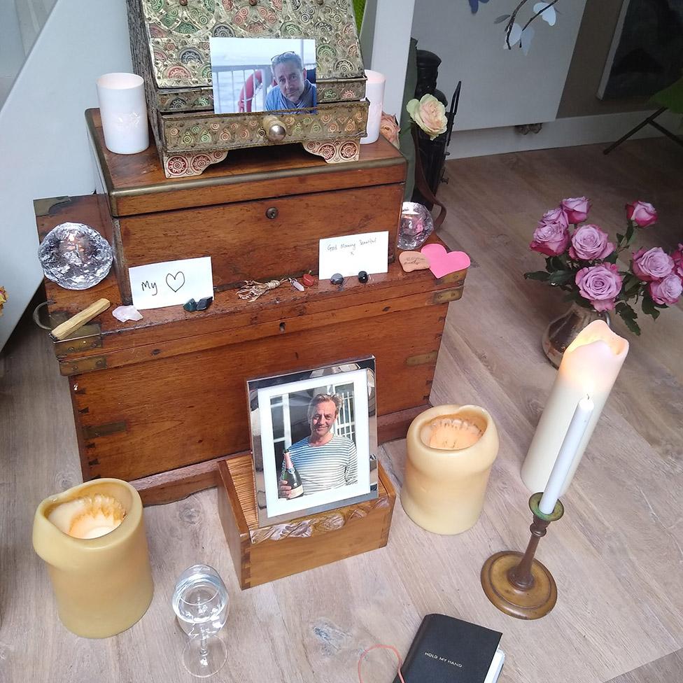 Emma's shrine to James