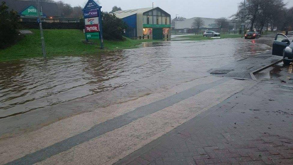 ffordd carnaerfon