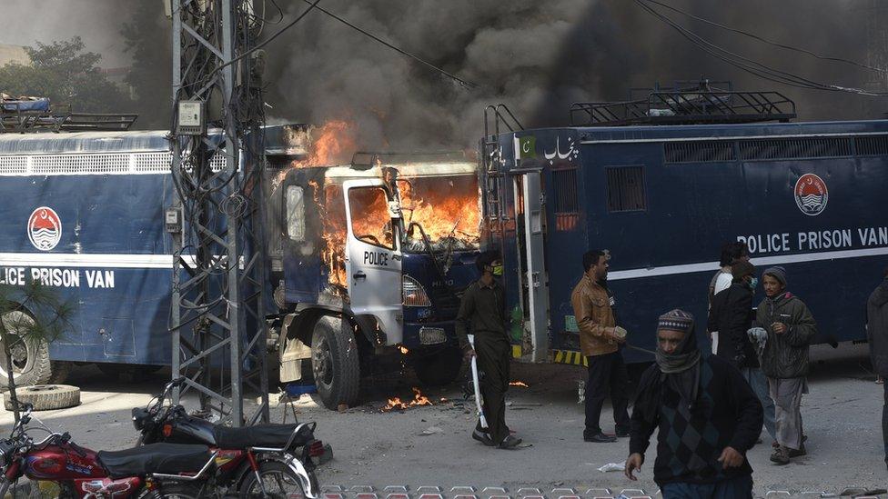 Clashes in Islamabad