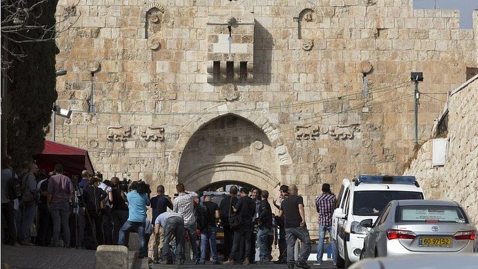Scene of stabbing at Lions' Gate in Jerusalem's Old City (12/10/15)